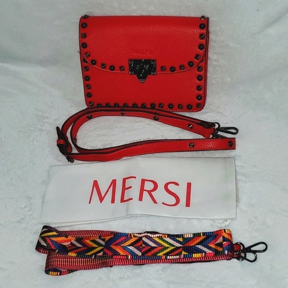 NWOT MERSI Ruby Crossbody Bag With 2 Adjustable Straps - Picture 8 of 16
